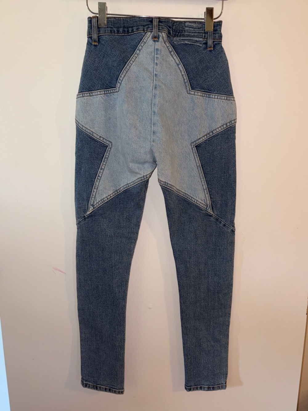 REVICE Light Blue Skinny Jeans with Back Star- Size 26
